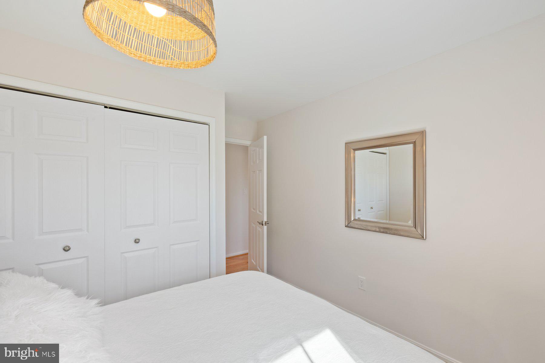 PINECREST - Residential