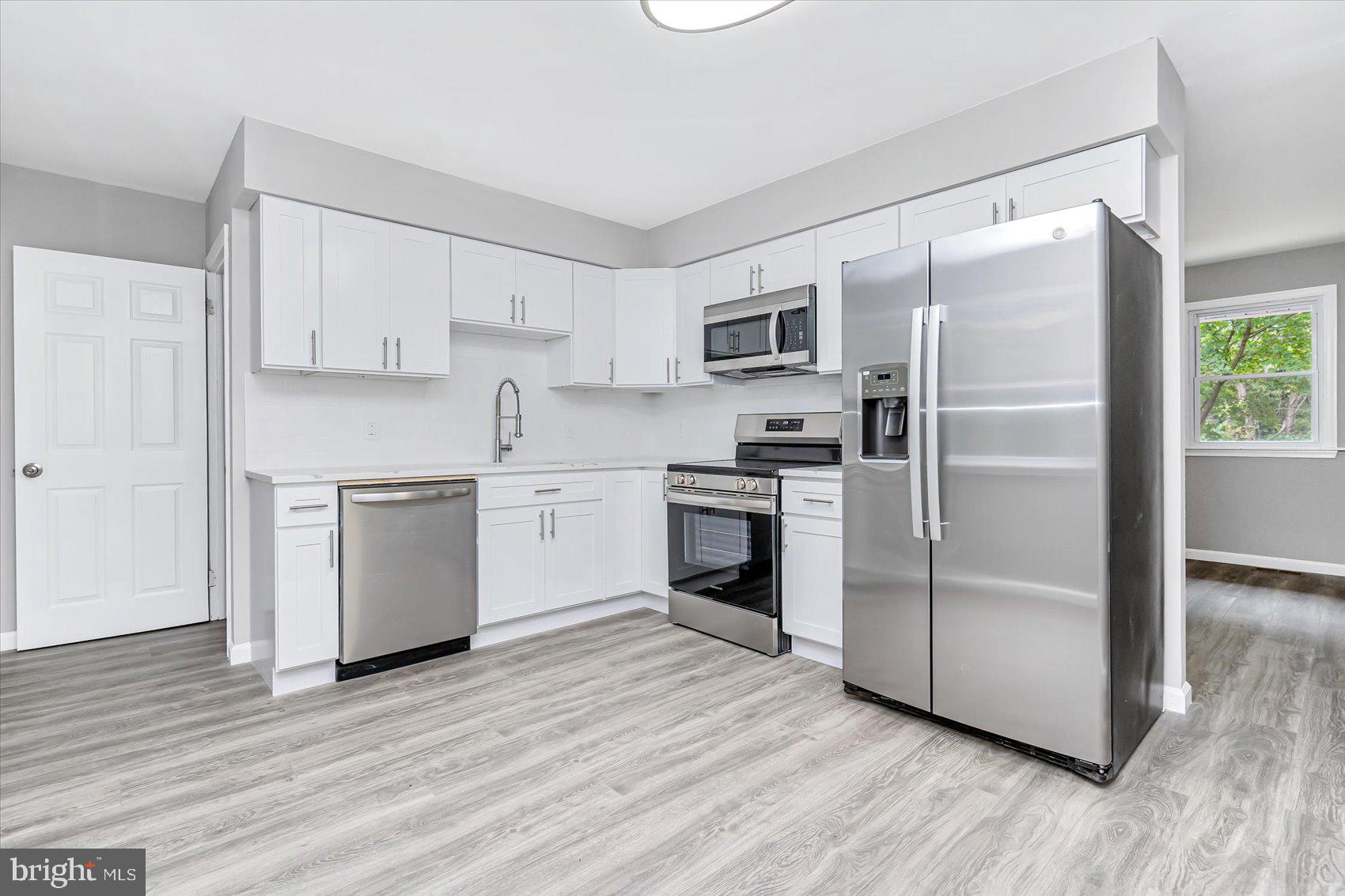 MEADOWVIEW - Residential