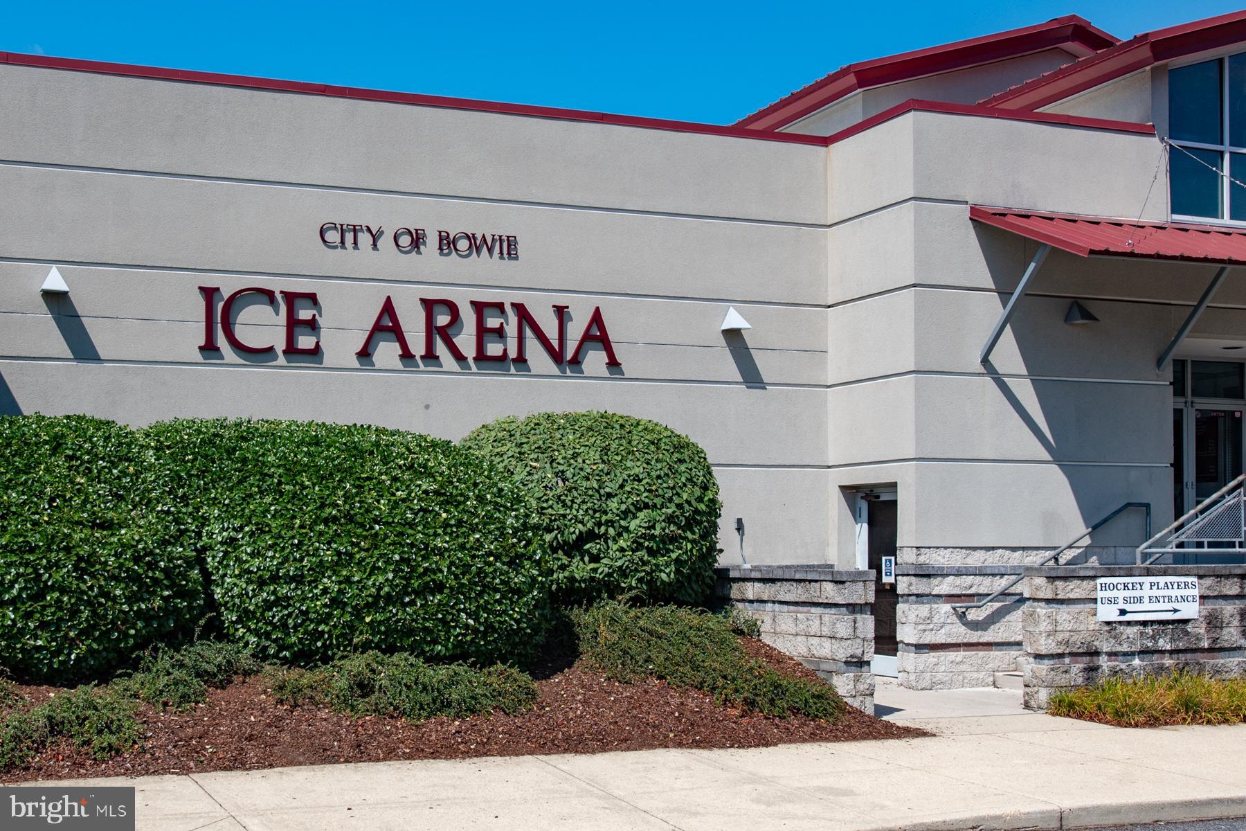 OAK POND - Residential