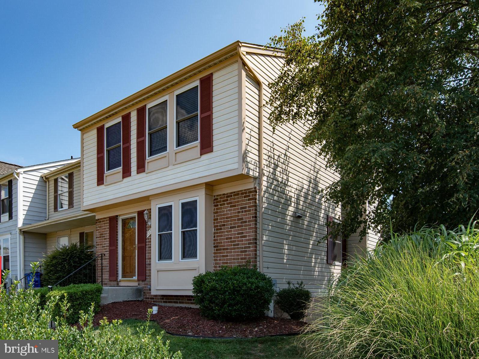 OAK POND - Residential