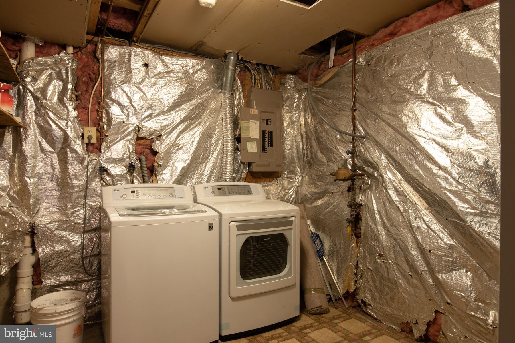 OAK POND - Residential