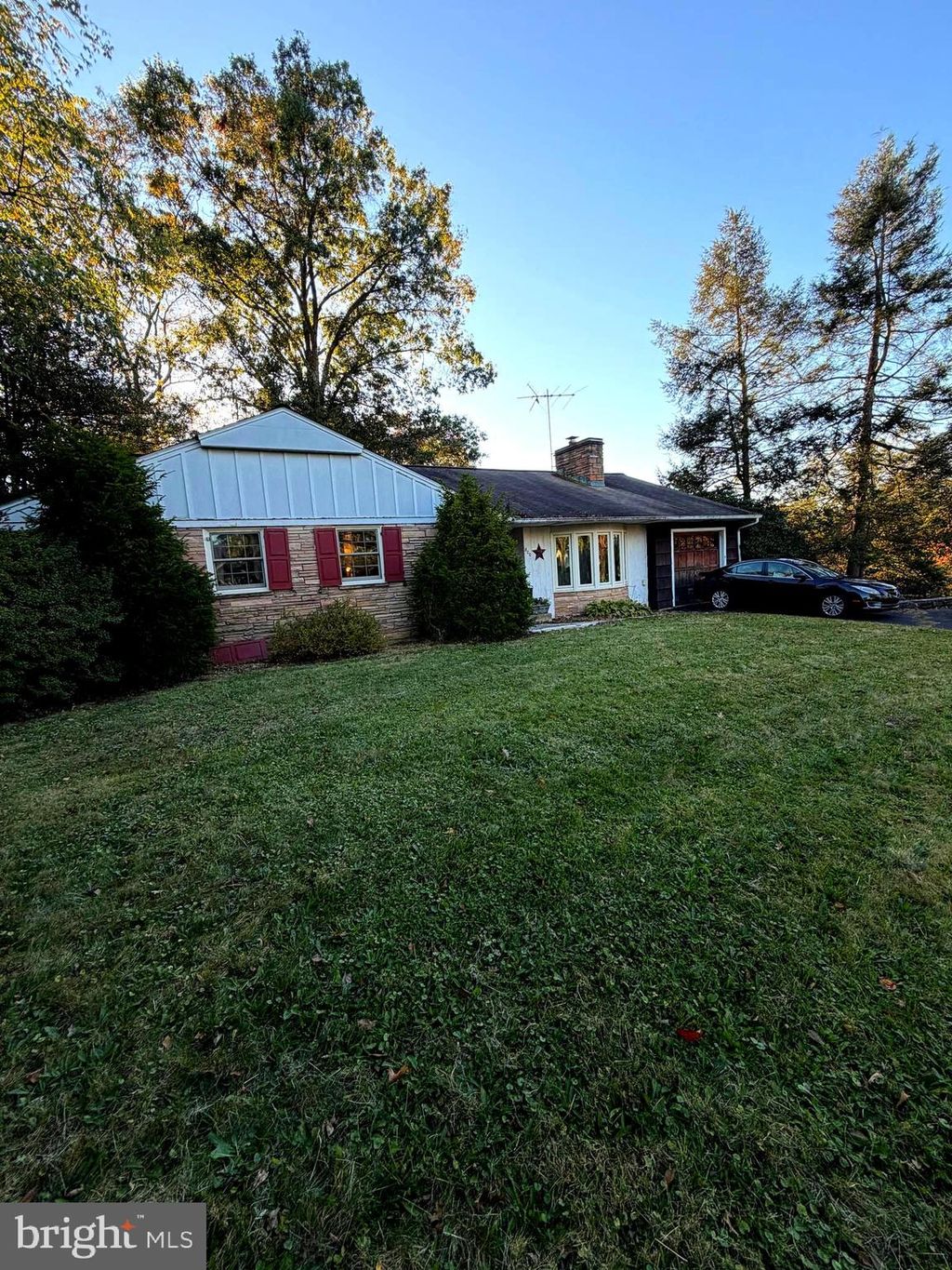 Photo of 800 E Walnut Street, PERKASIE, PA 18944 (MLS # PABU2107392)