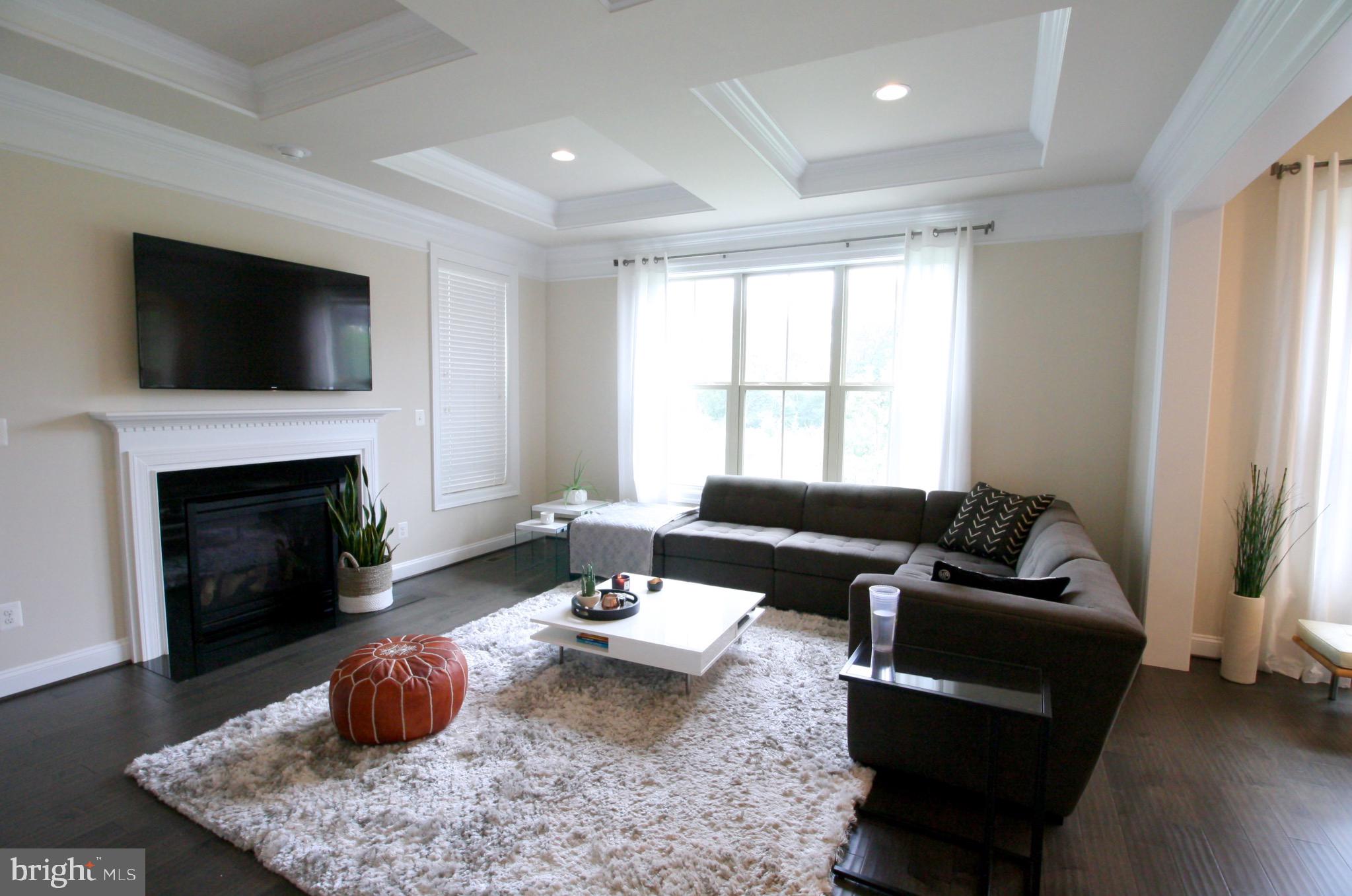 ONE LOUDOUN - Residential Lease