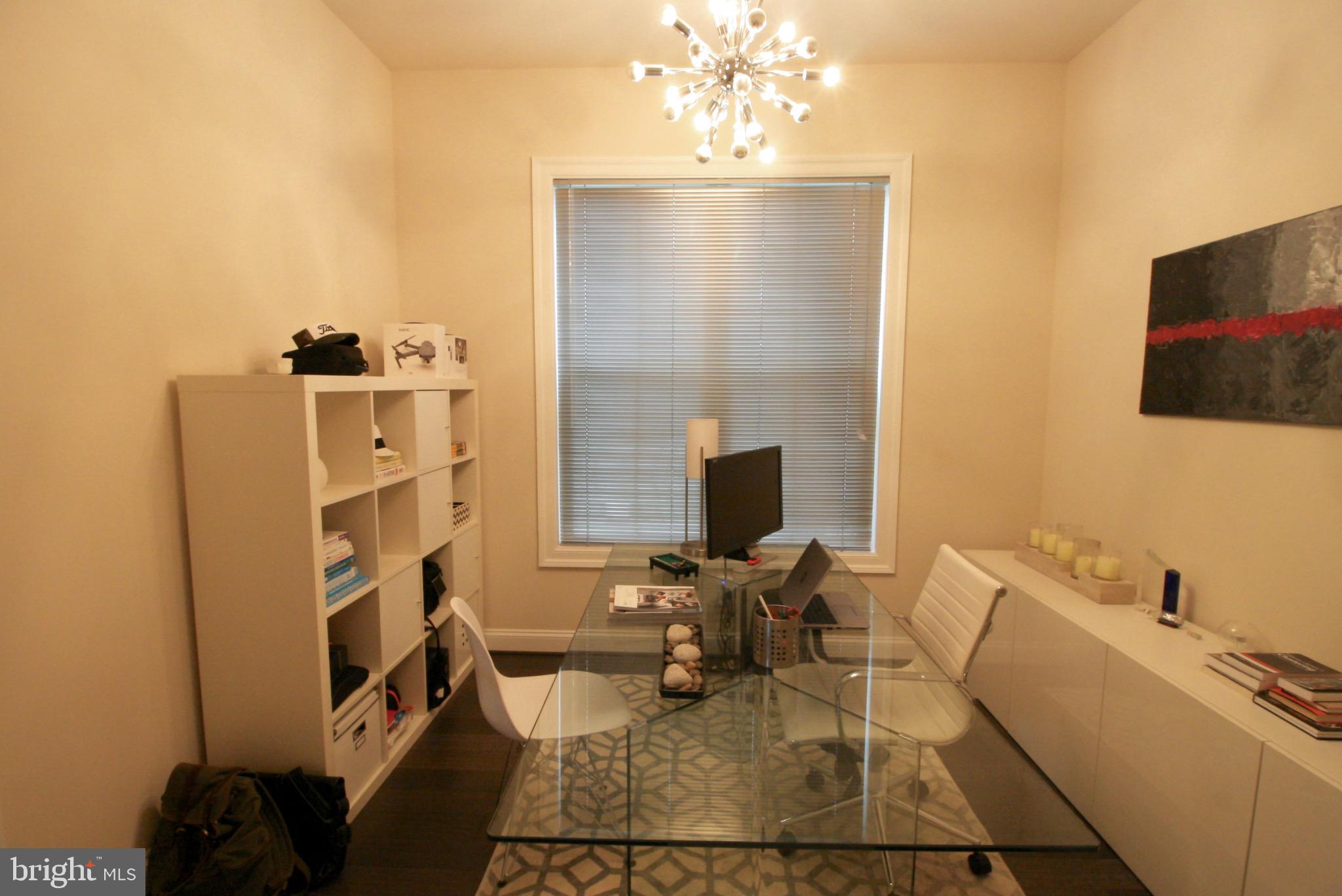 ONE LOUDOUN - Residential Lease