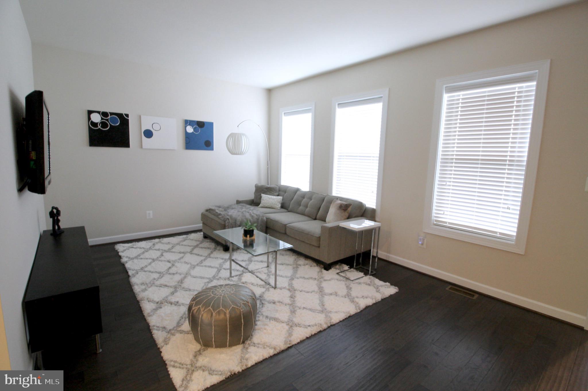 ONE LOUDOUN - Residential Lease