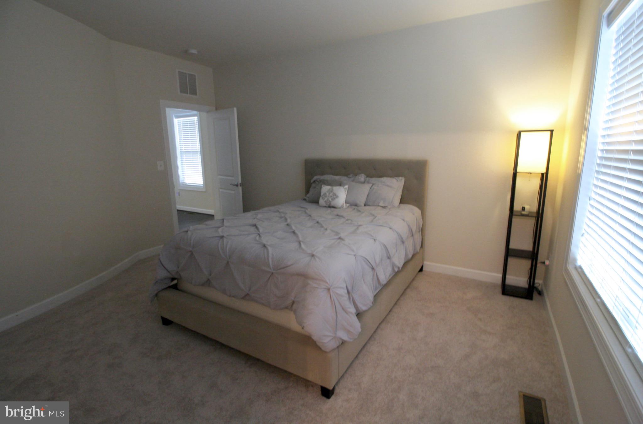 ONE LOUDOUN - Residential Lease