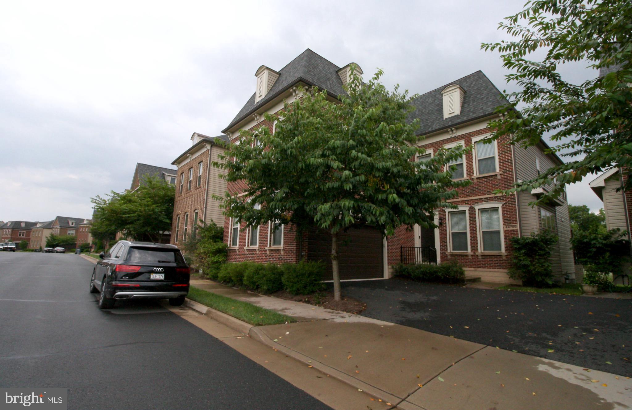 ONE LOUDOUN - Residential Lease