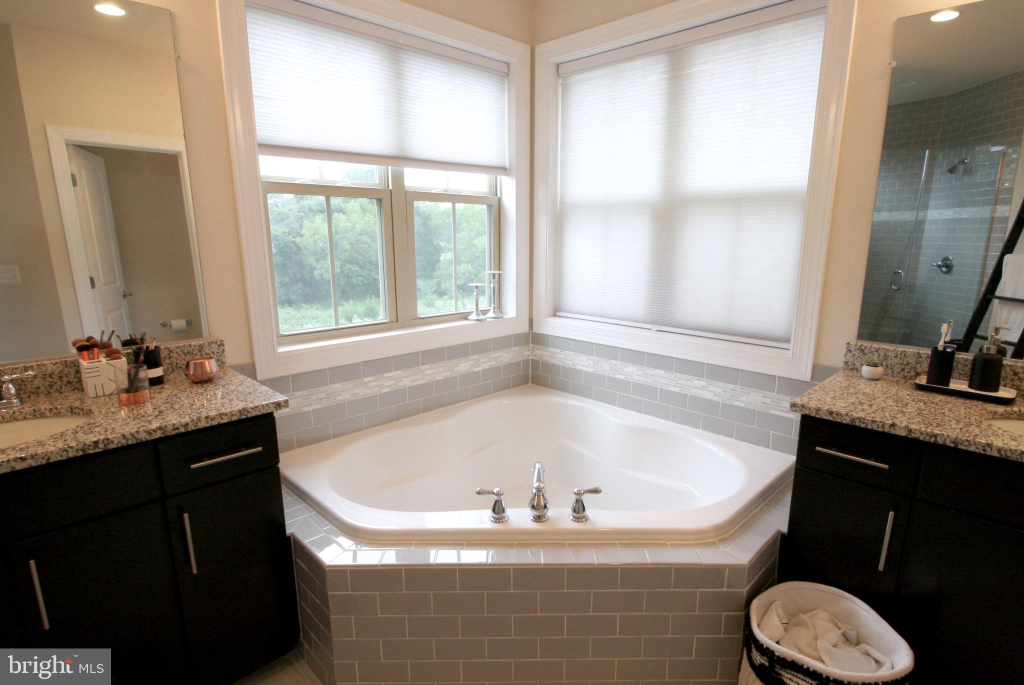 ONE LOUDOUN - Residential Lease