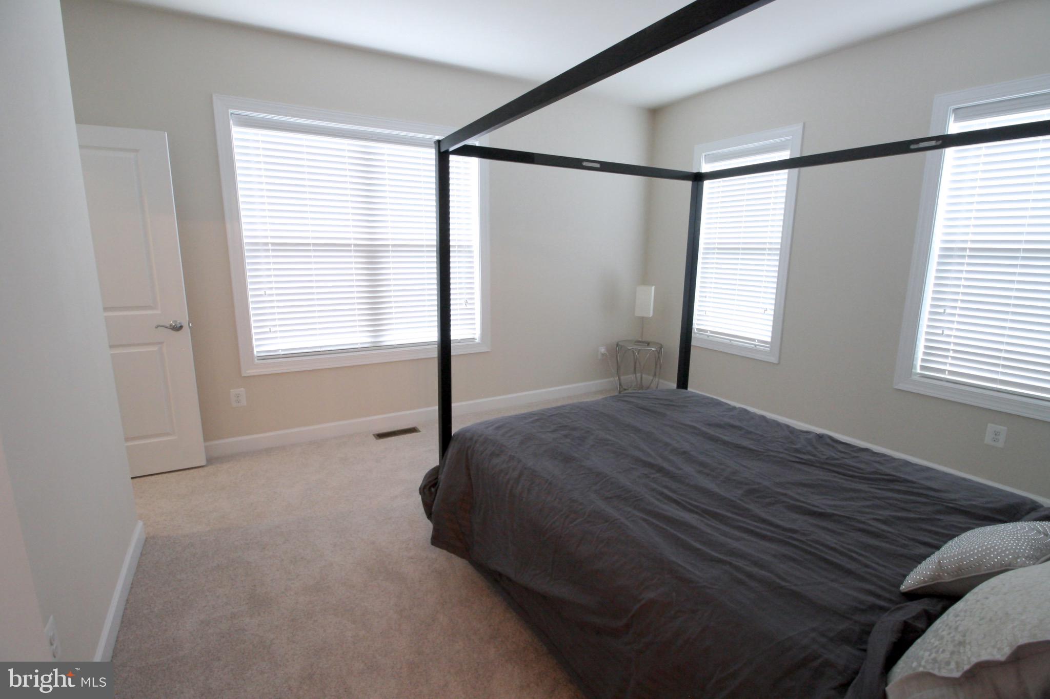 ONE LOUDOUN - Residential Lease