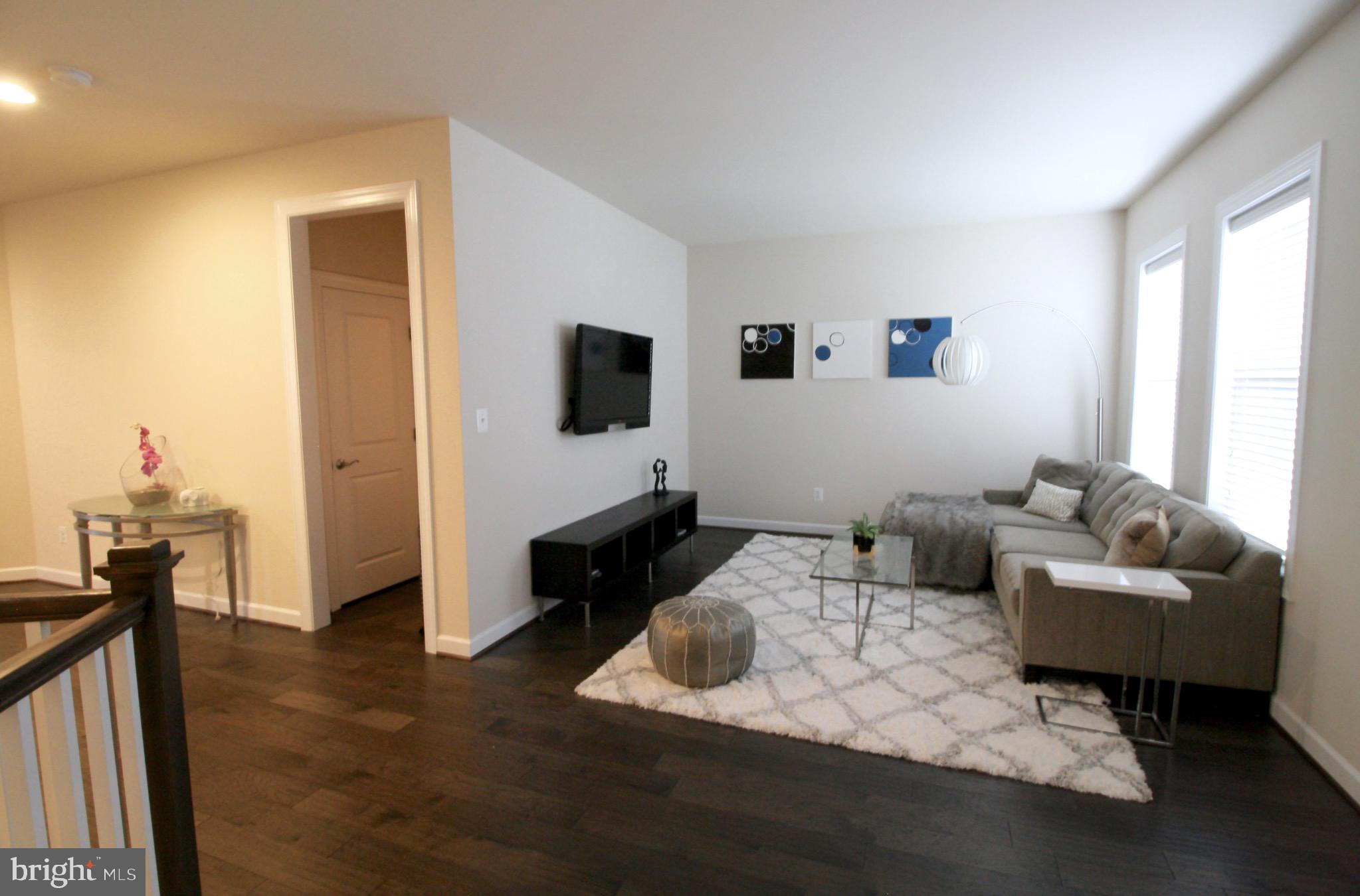 ONE LOUDOUN - Residential Lease