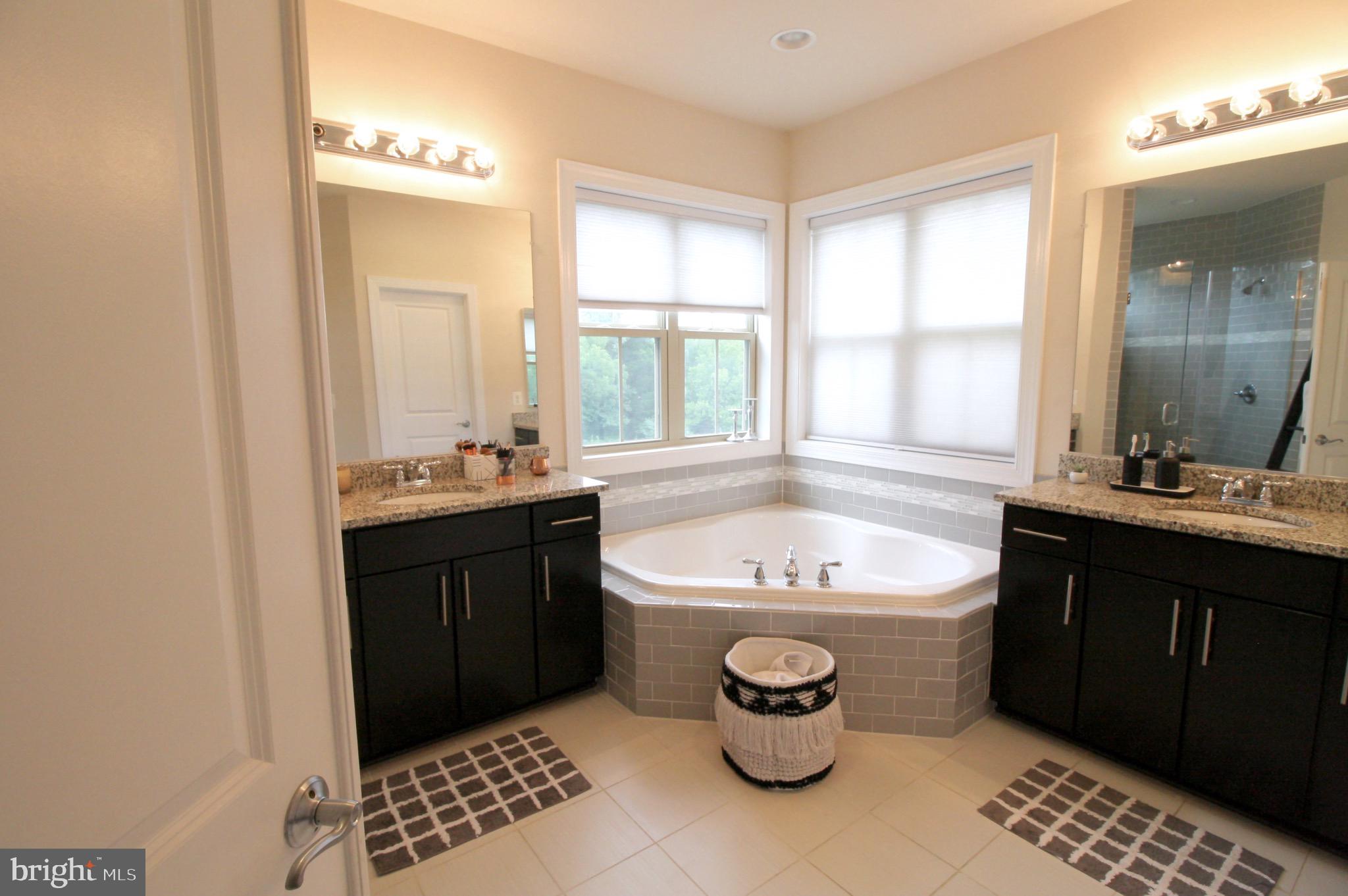 ONE LOUDOUN - Residential Lease