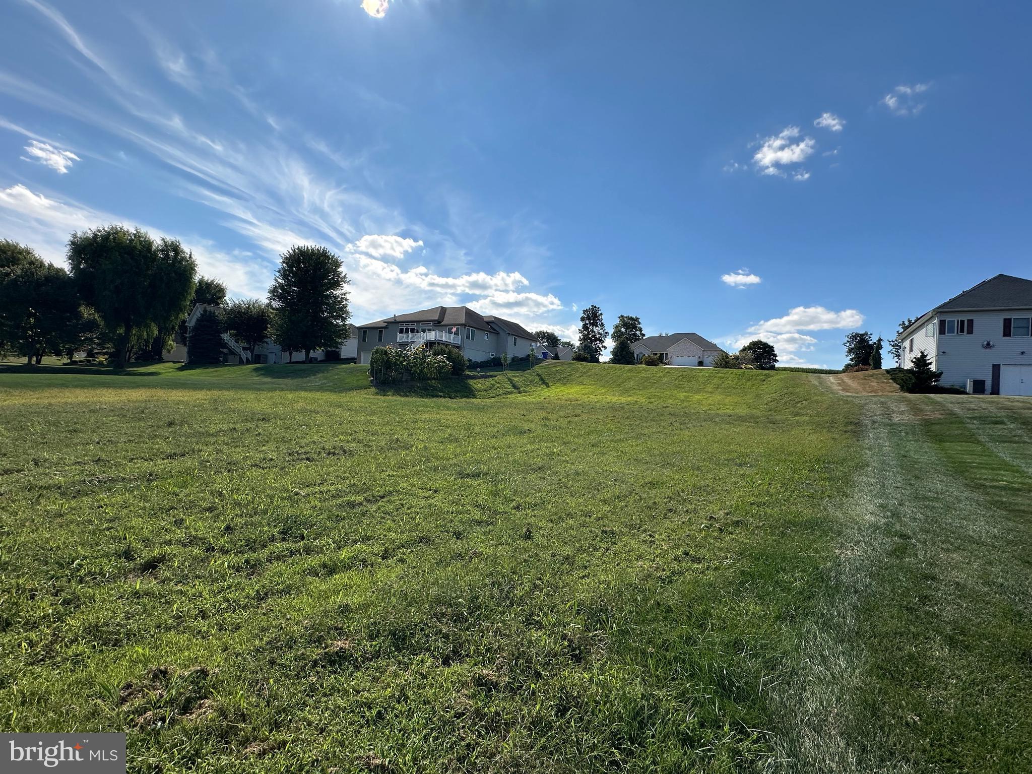 PENN NATIONAL GOLF COURSE COMMUNITY - Land