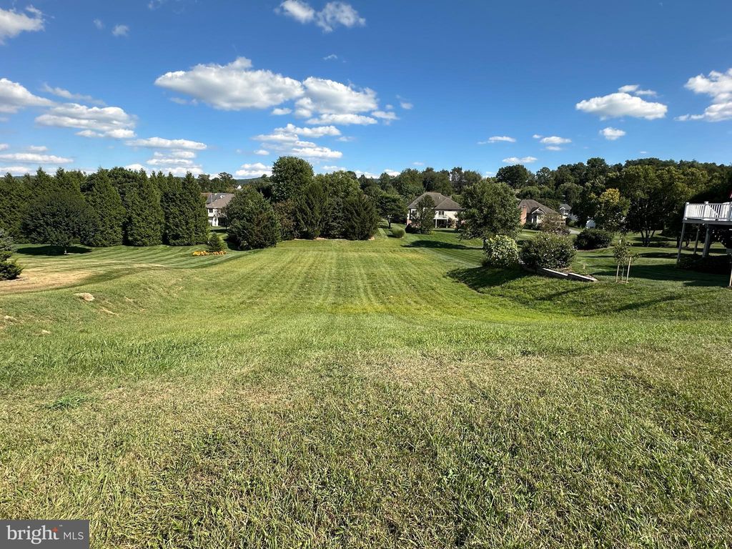 Photo of 6537 Bent Oak Drive #LOT 15-T, FAYETTEVILLE, PA 17222 (MLS # PAFL2029622)