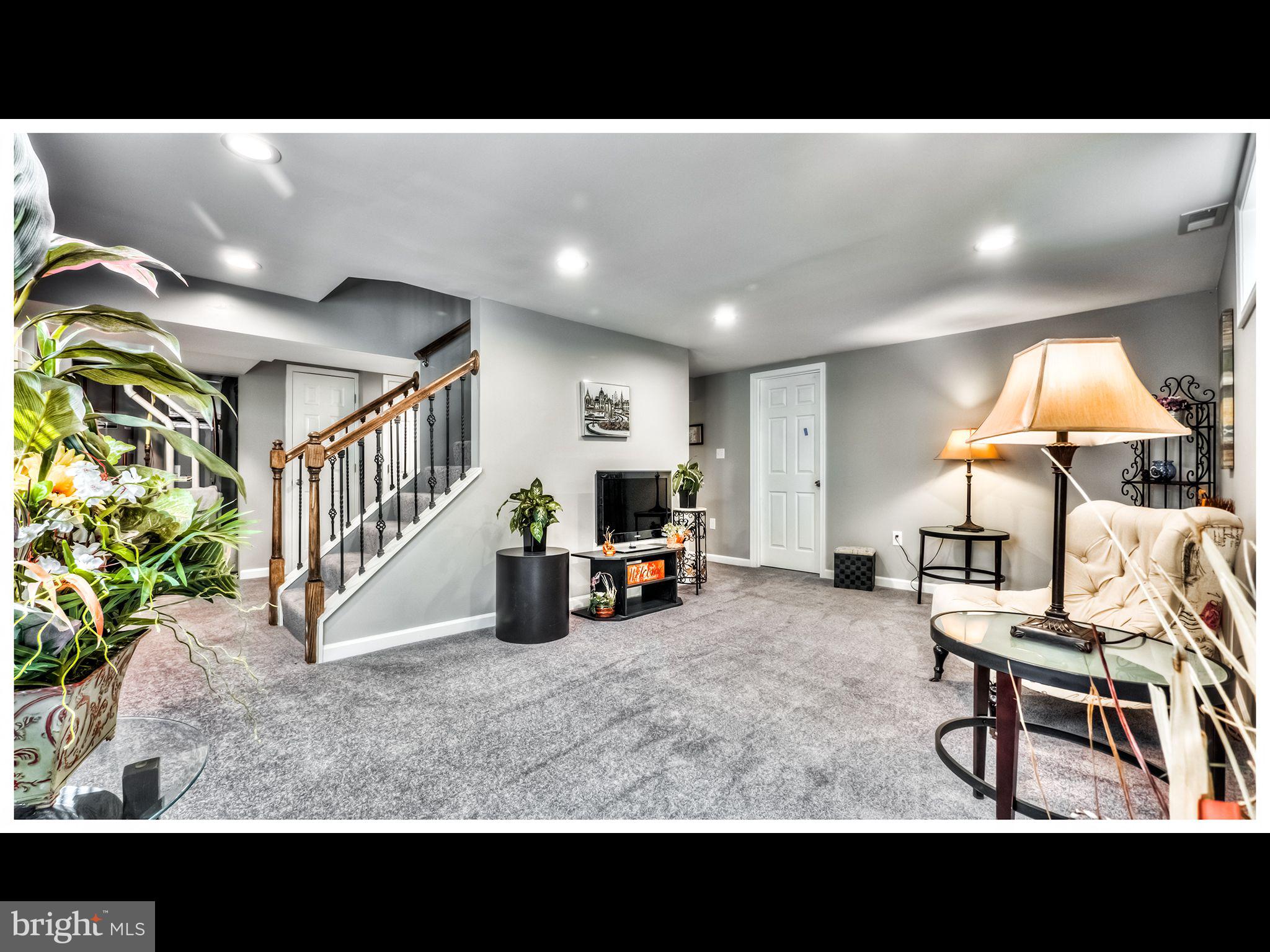 GARDENVILLE - Residential