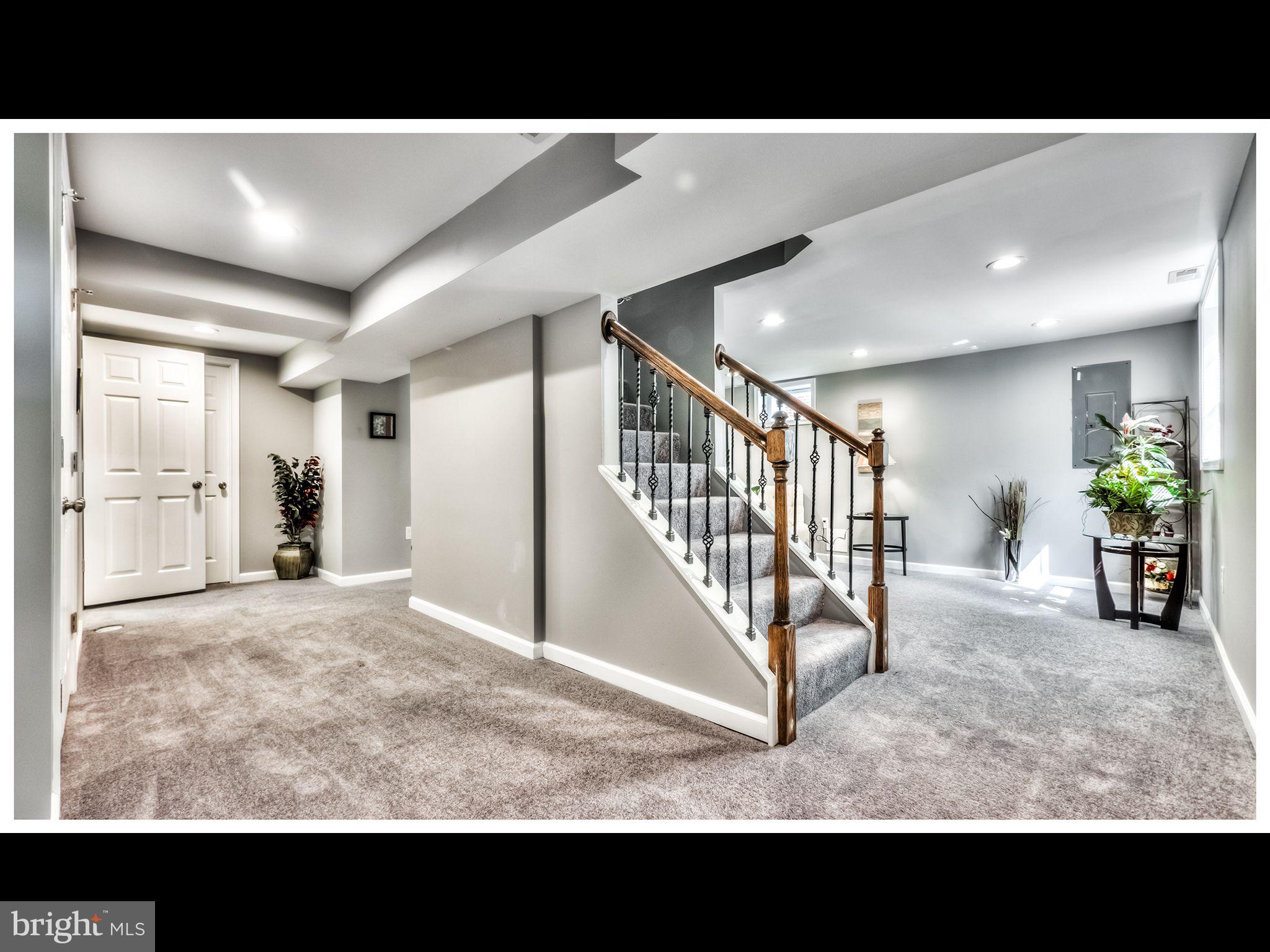 GARDENVILLE - Residential