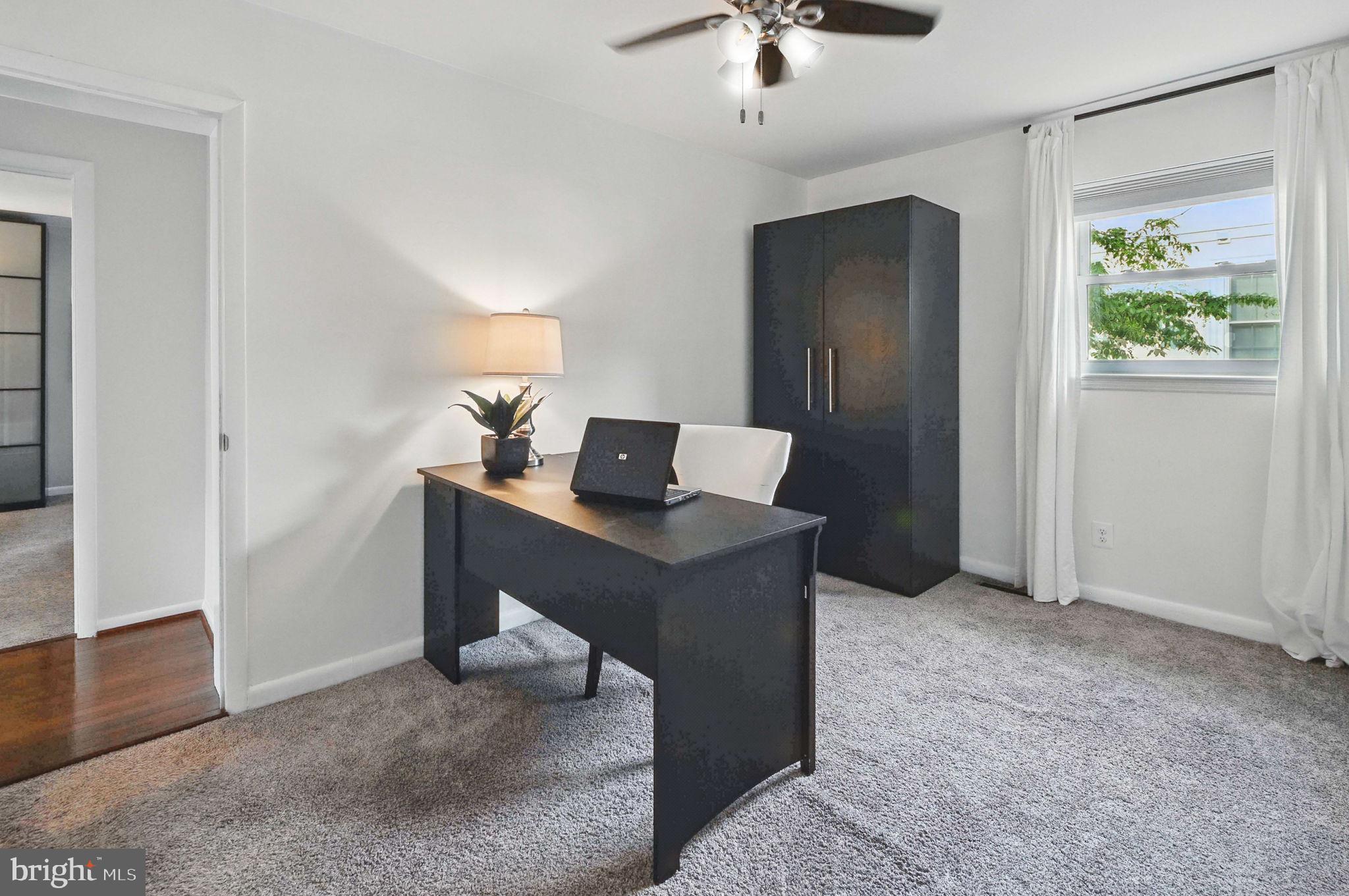 BROYHILL CREST - Residential