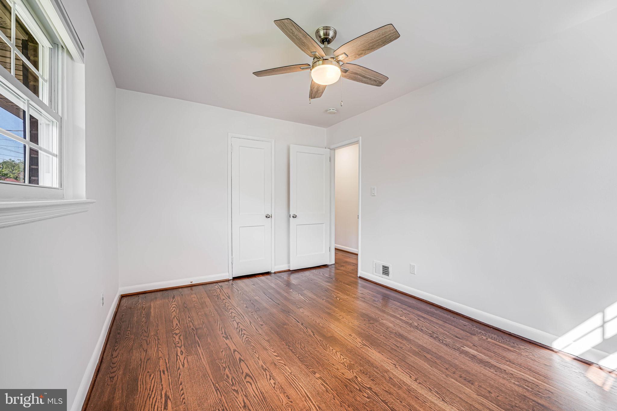 BROYHILL CREST - Residential