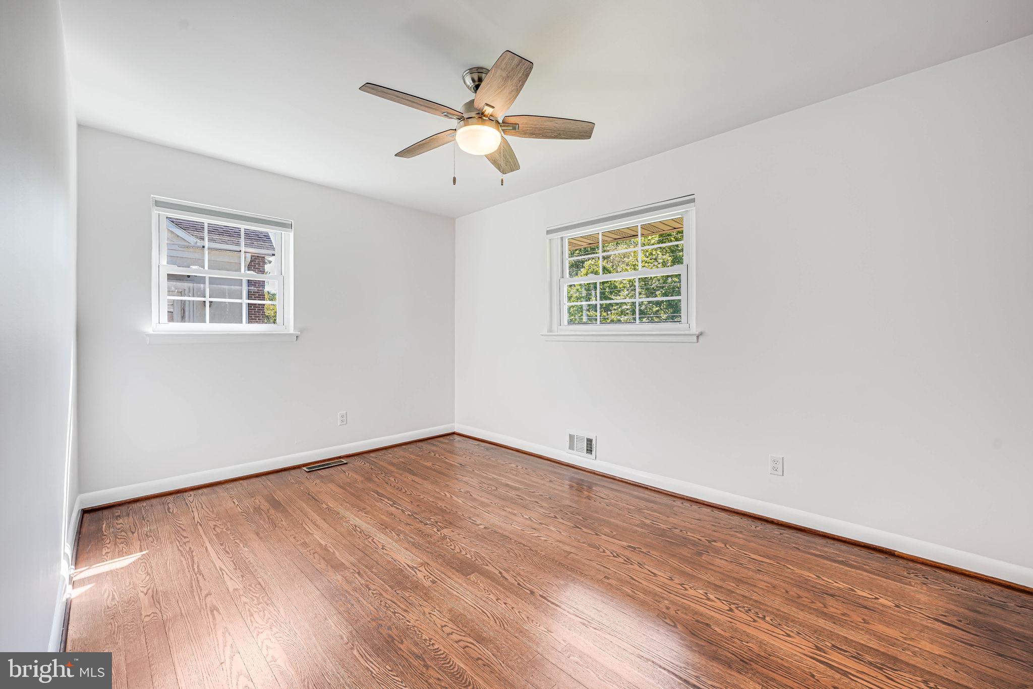 BROYHILL CREST - Residential