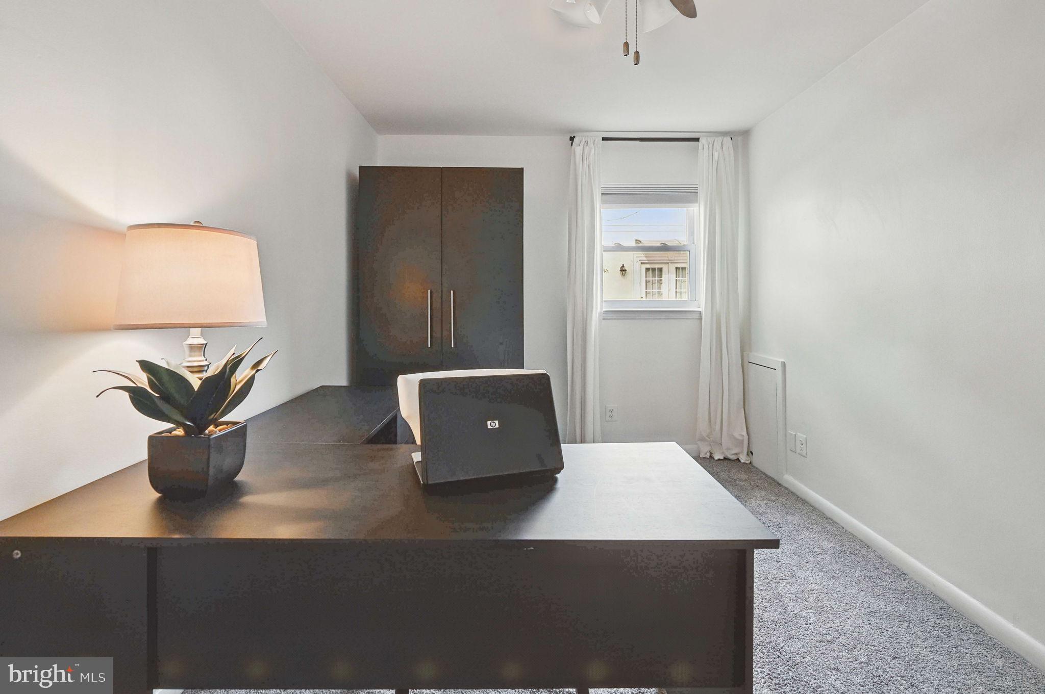 BROYHILL CREST - Residential