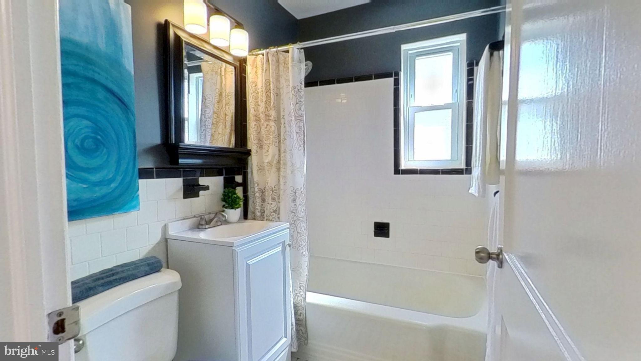 BROYHILL CREST - Residential