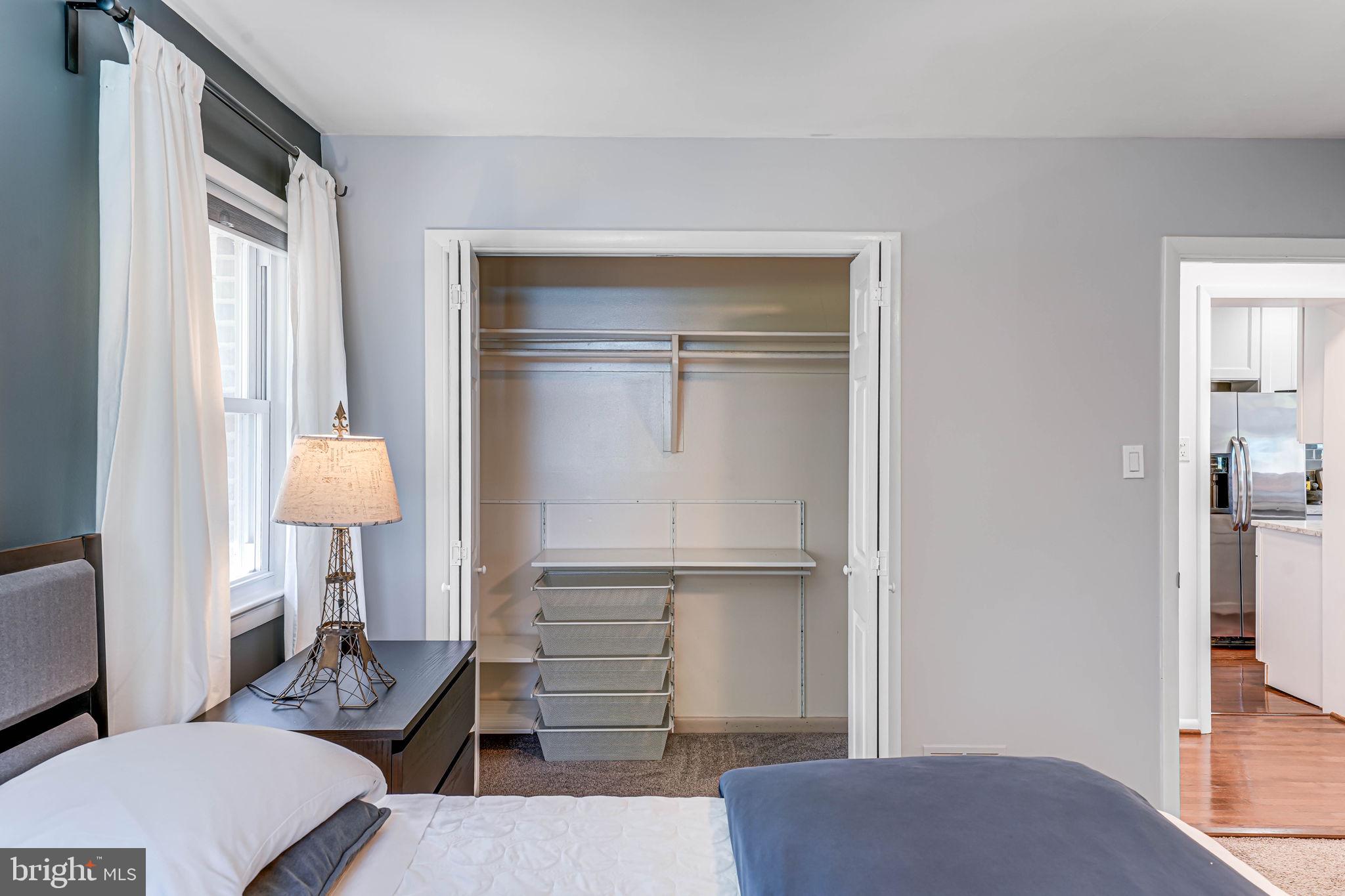 BROYHILL CREST - Residential