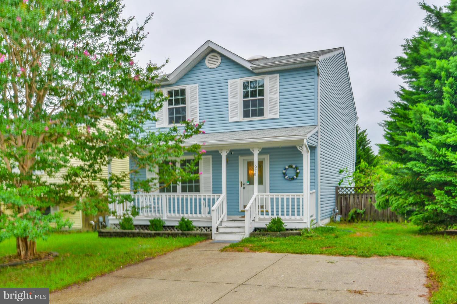 QUEENS PARK - Residential
