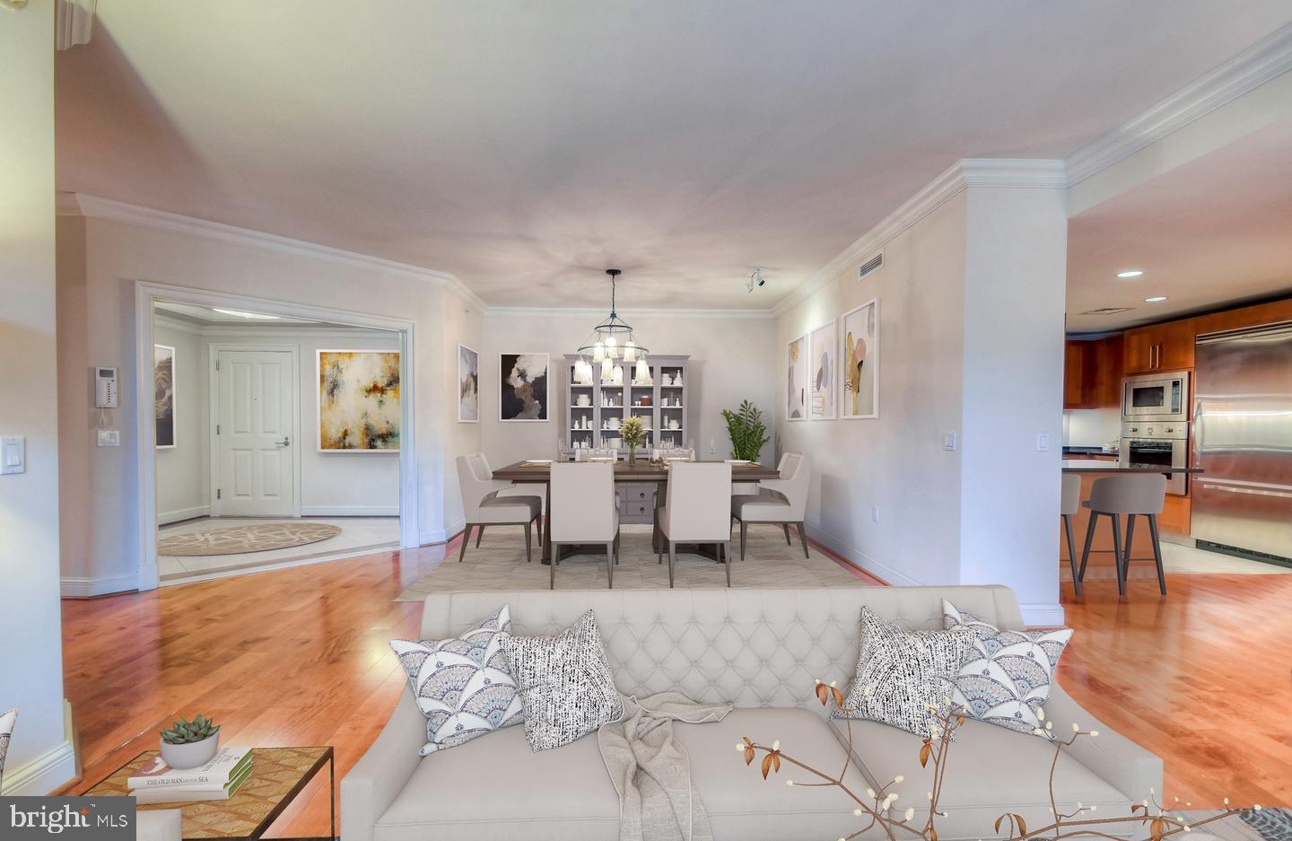 THE RITZ-CARLTON RESIDENCES - Residential