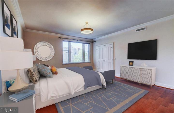 THE RITZ-CARLTON RESIDENCES - Residential