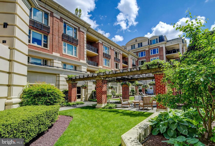 Beautiful 2 BR, 2.5 BA condo at The Ritz-Carlton Residences with two parking spaces. Featuring 2,100+ SF of living space, this residence boasts designer lighting throughout, private elevator which leads from the garage directly into your residence, wet bar, custom hardwoods, exquisite Primary Suite with spa bath, and spacious patio & balcony with incredible views of the Meditation Garden and Federal Hill. 5-Star Amenities: Indoor Saltwater Pool, Sauna, Theater, Fitness Center, 24 hr. Concierge & Security, Valet,  Porter Services, Guest Suites, and Much More!