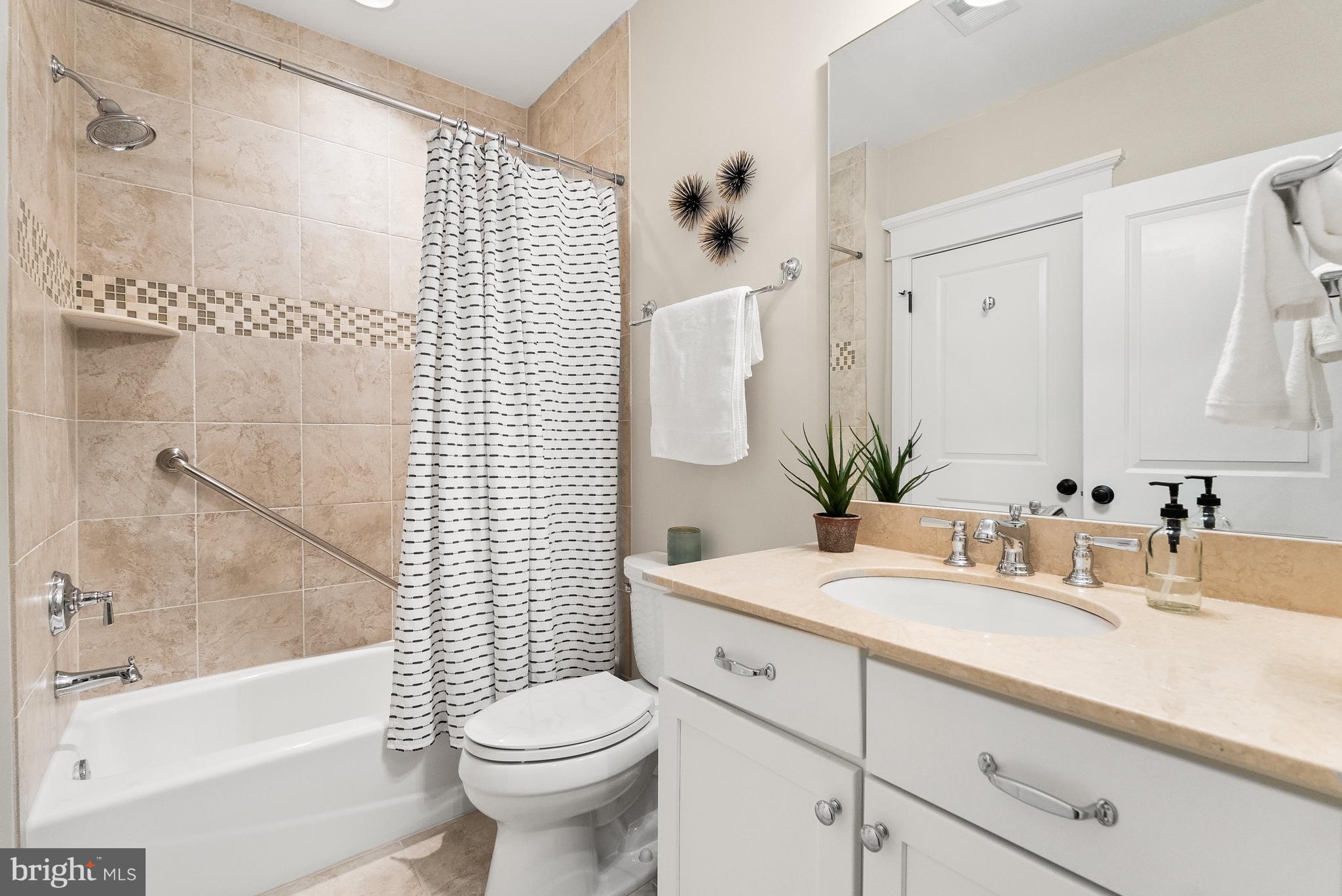 DOVER BALMORAL RIVERWOOD - Residential