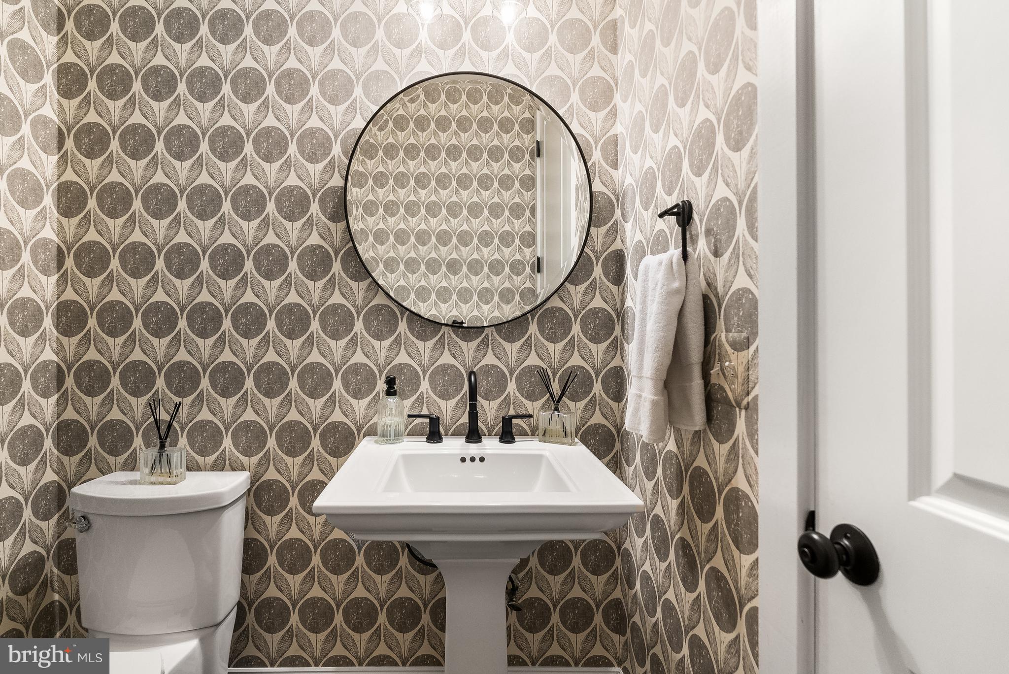 DOVER BALMORAL RIVERWOOD - Residential