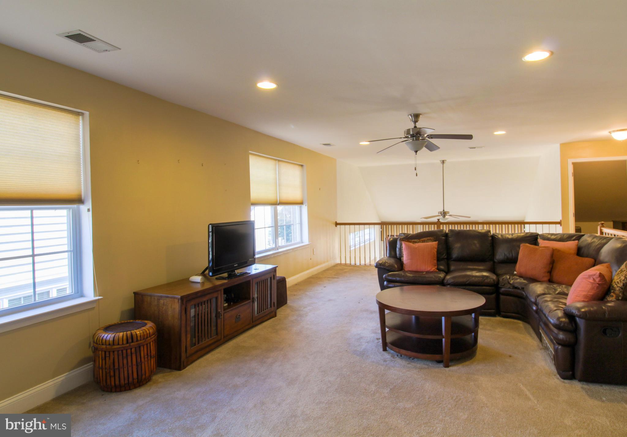 MERIDIAN CROSSING - Residential