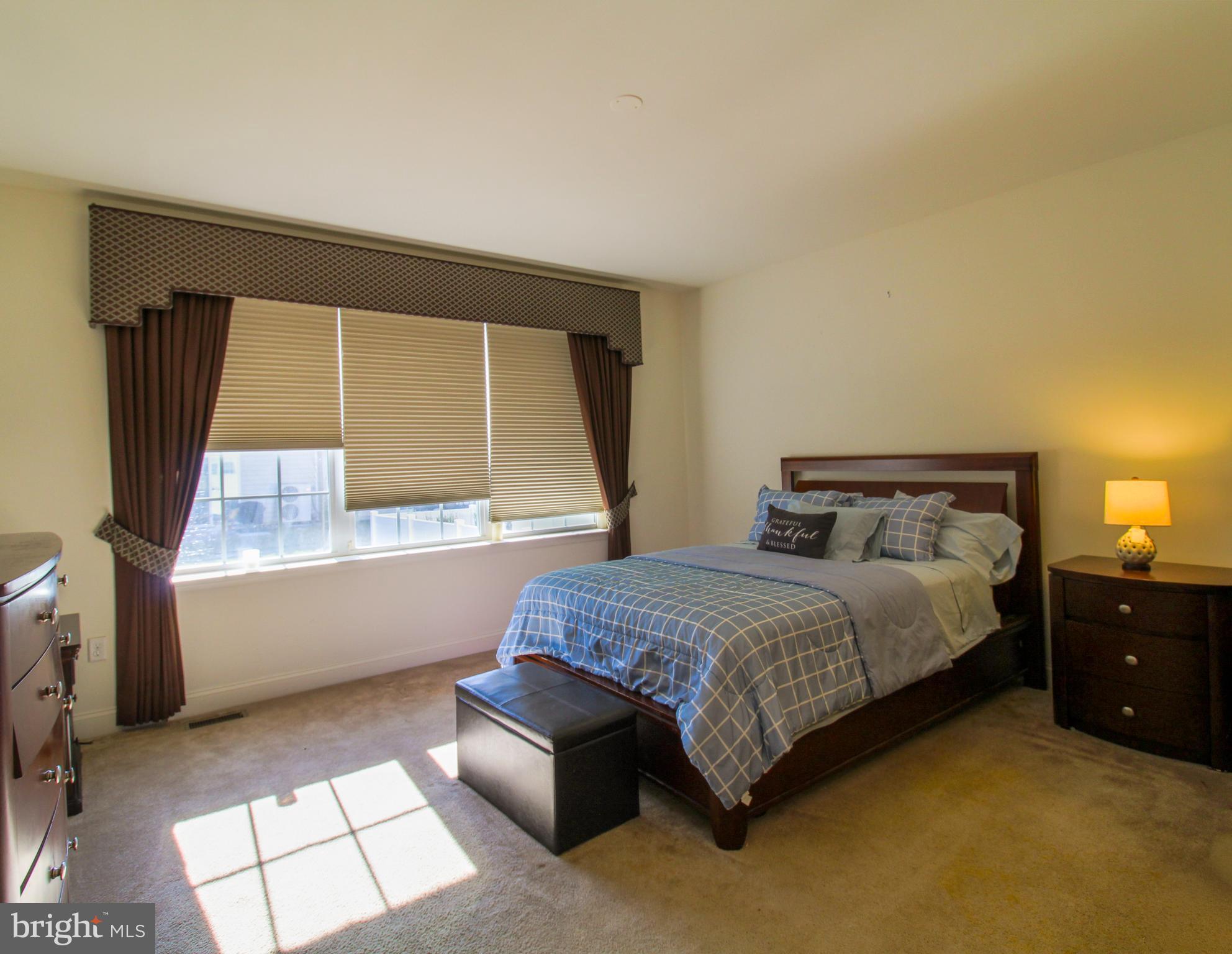 MERIDIAN CROSSING - Residential