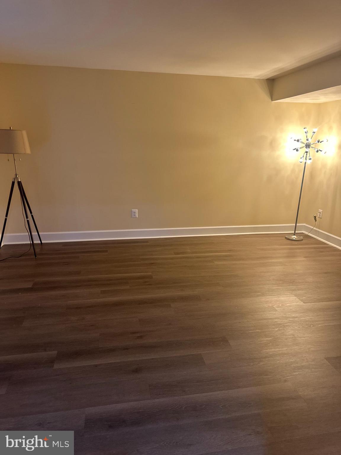 HERNDON ESTATES - Residential Lease