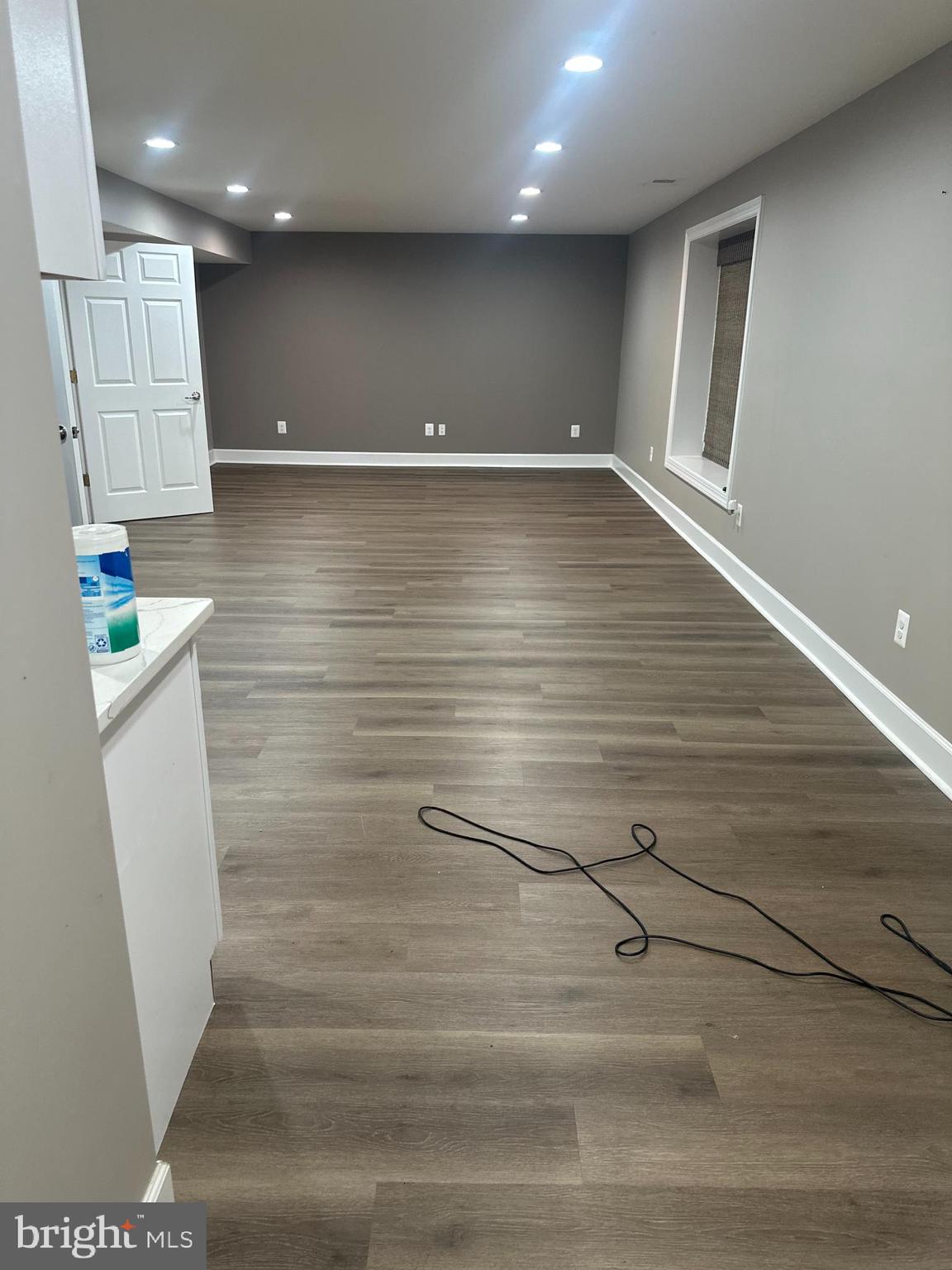 HERNDON ESTATES - Residential Lease