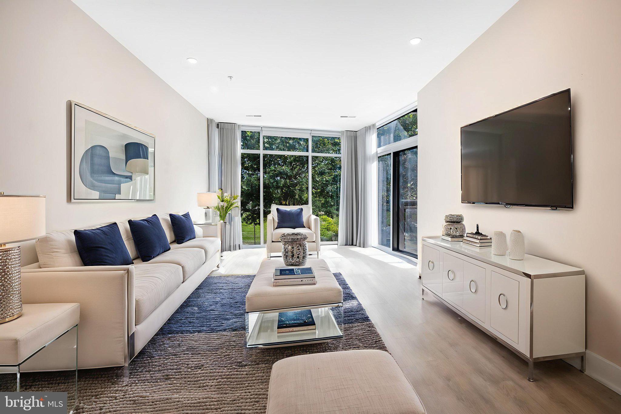 NATIONAL HARBOR - Residential Lease