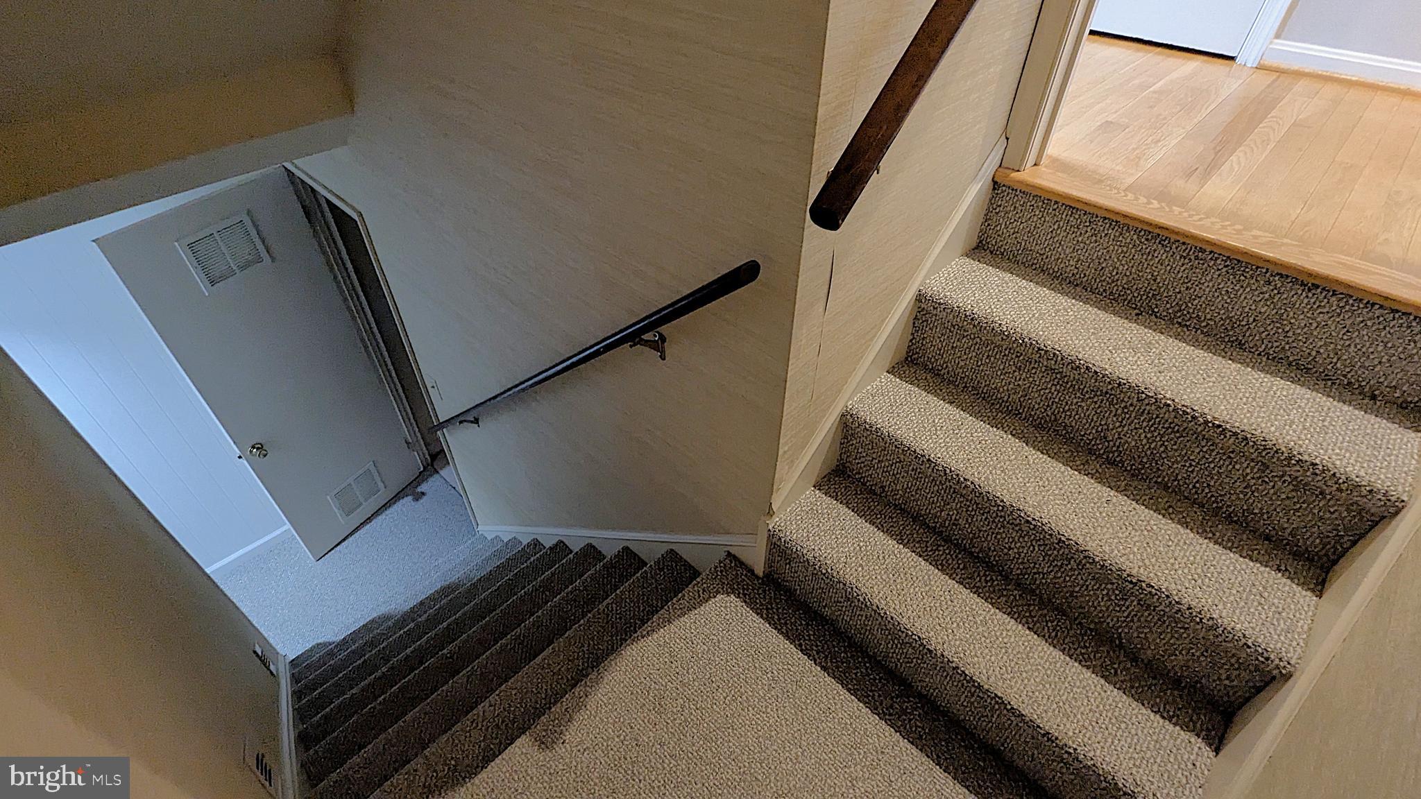 RESTON - Residential Lease