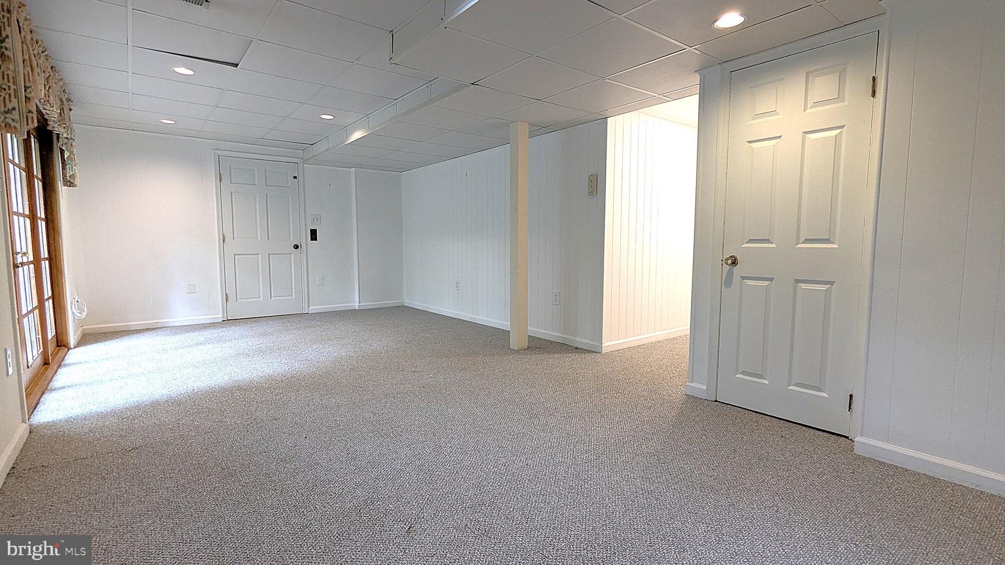 RESTON - Residential Lease