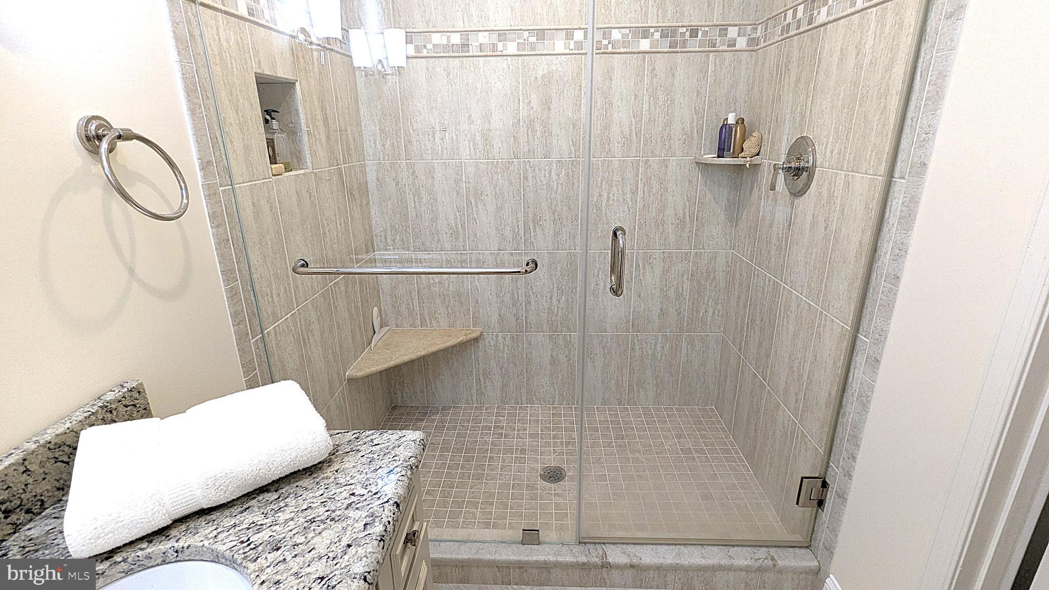 RESTON - Residential Lease