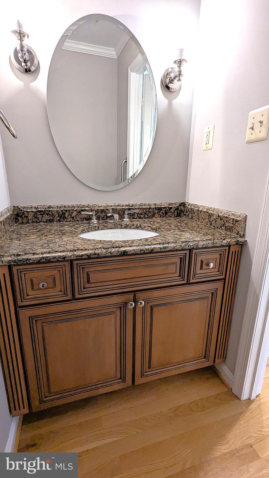 RESTON - Residential Lease