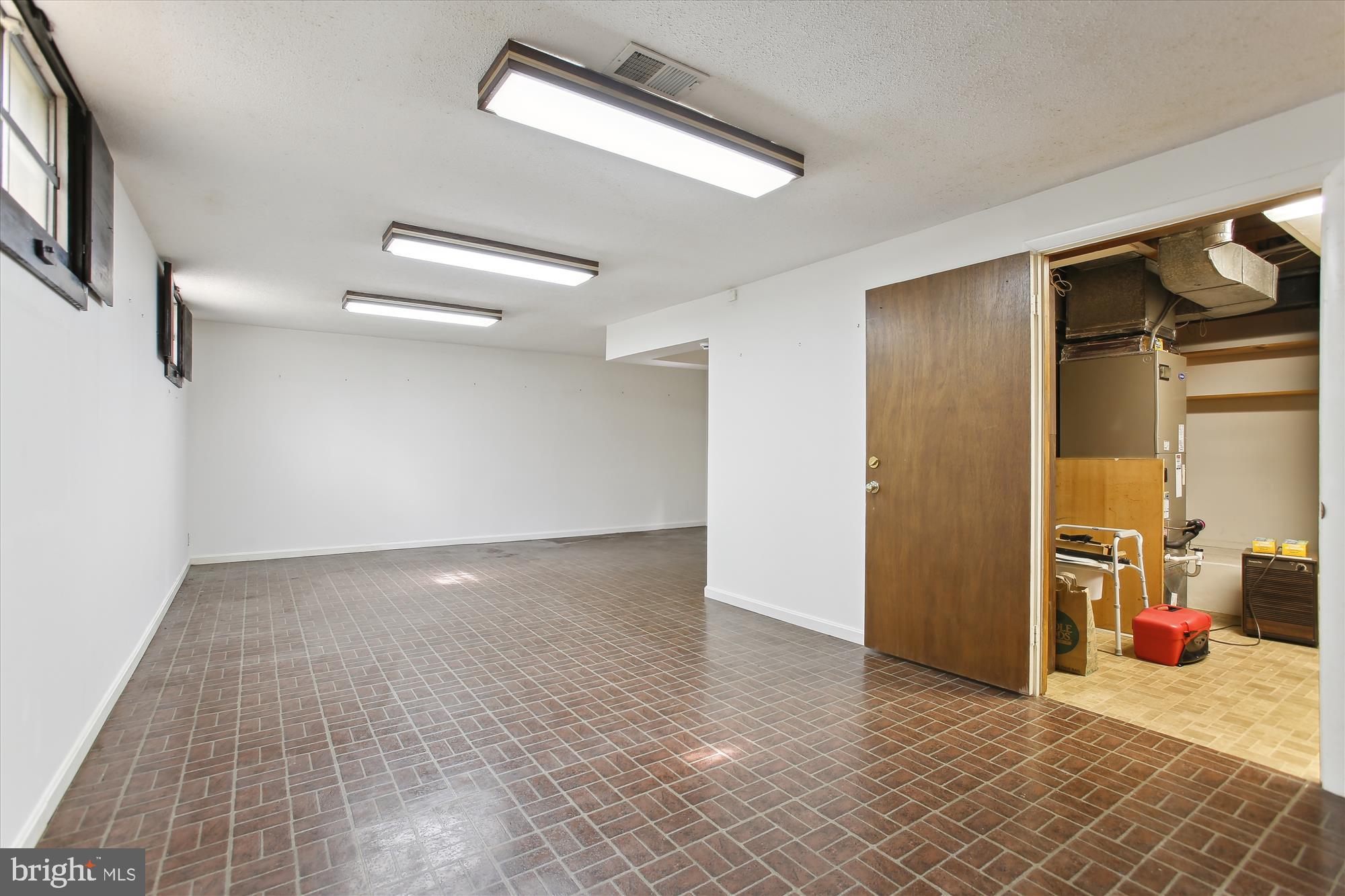 MILLER HEIGHTS - Residential