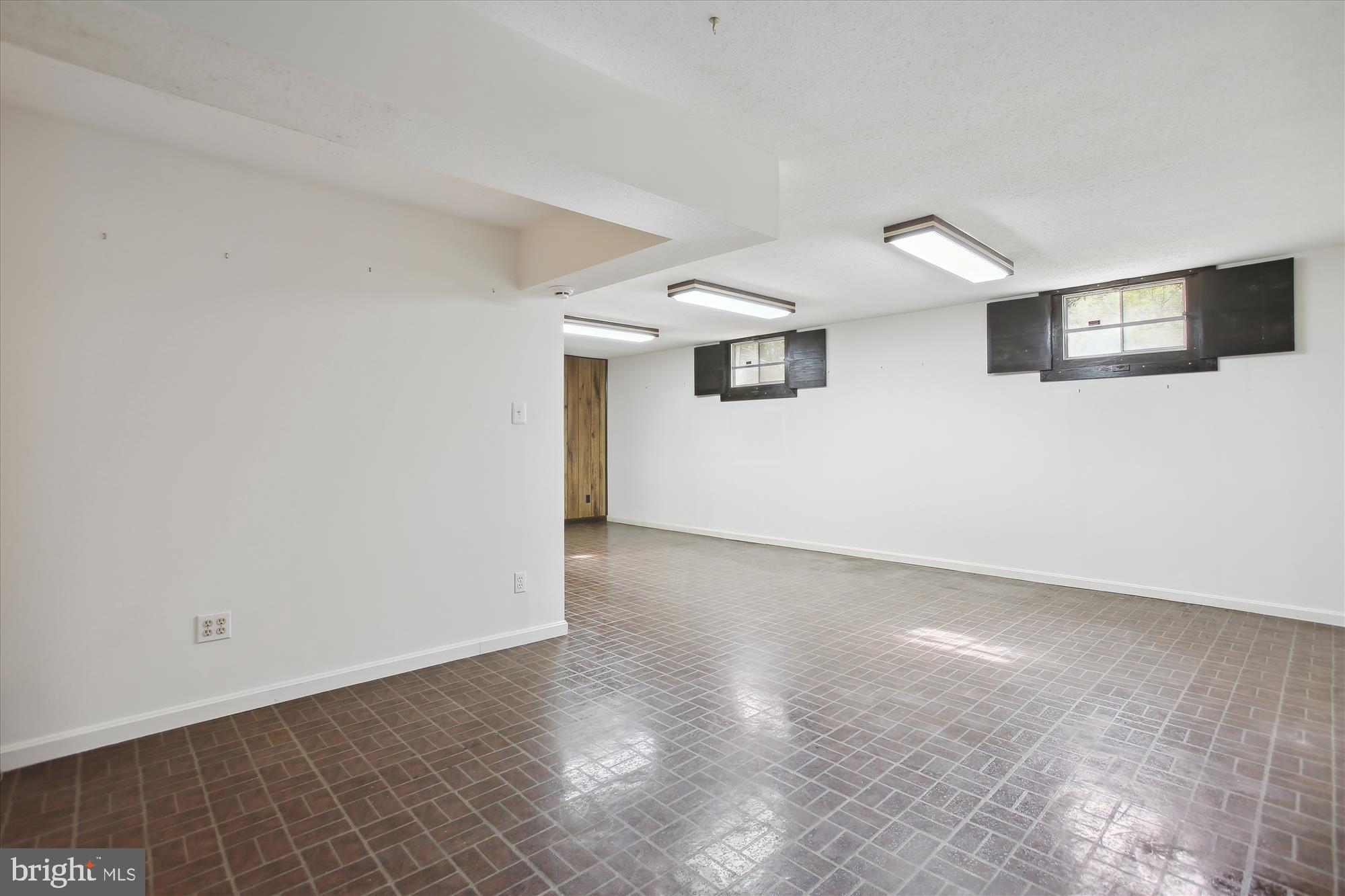 MILLER HEIGHTS - Residential