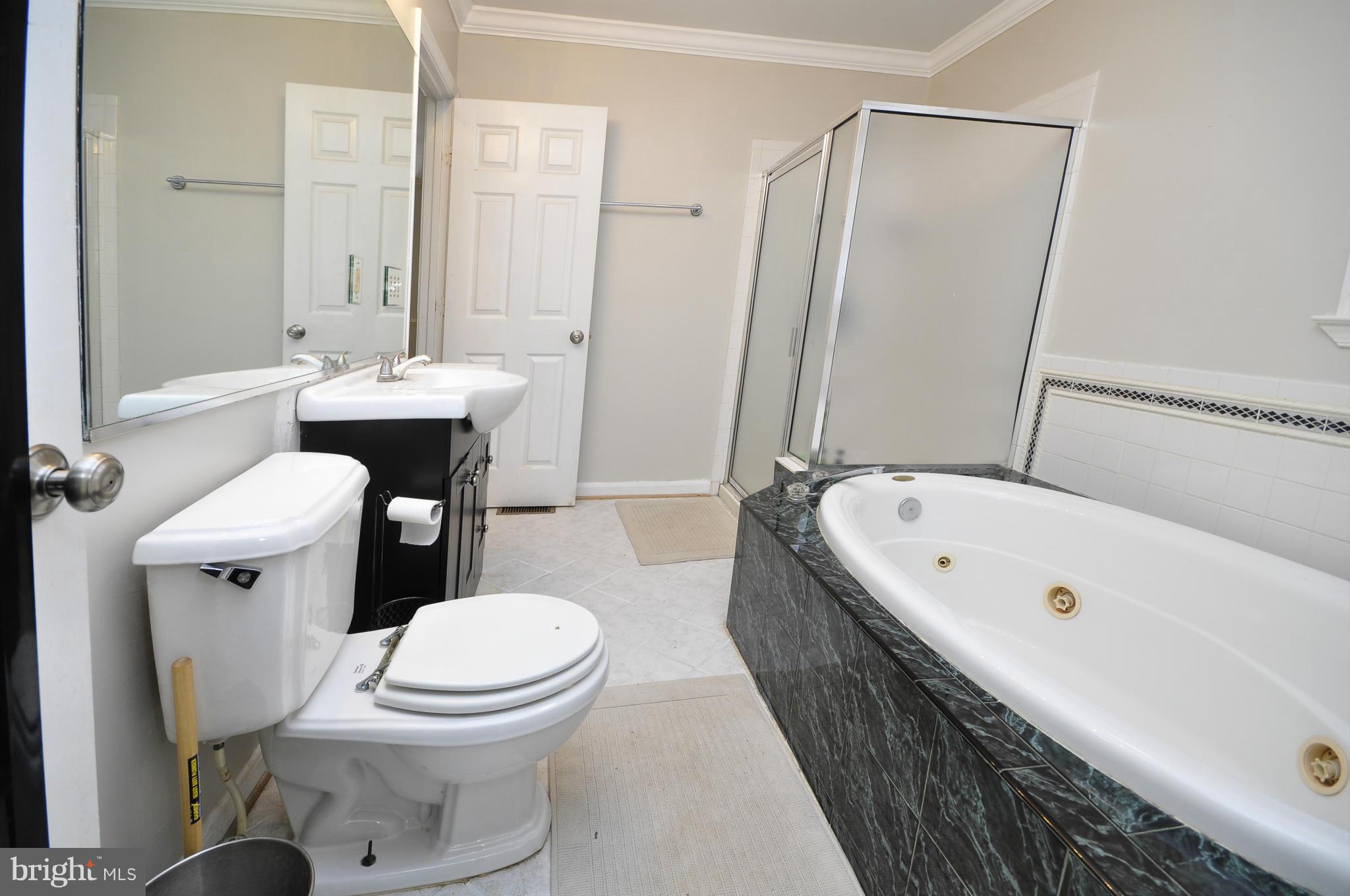 OAKRIDGE / COUNTRY RIDGE - Residential