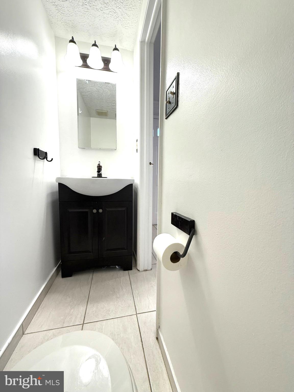 19445 BREEZEDALE LANE