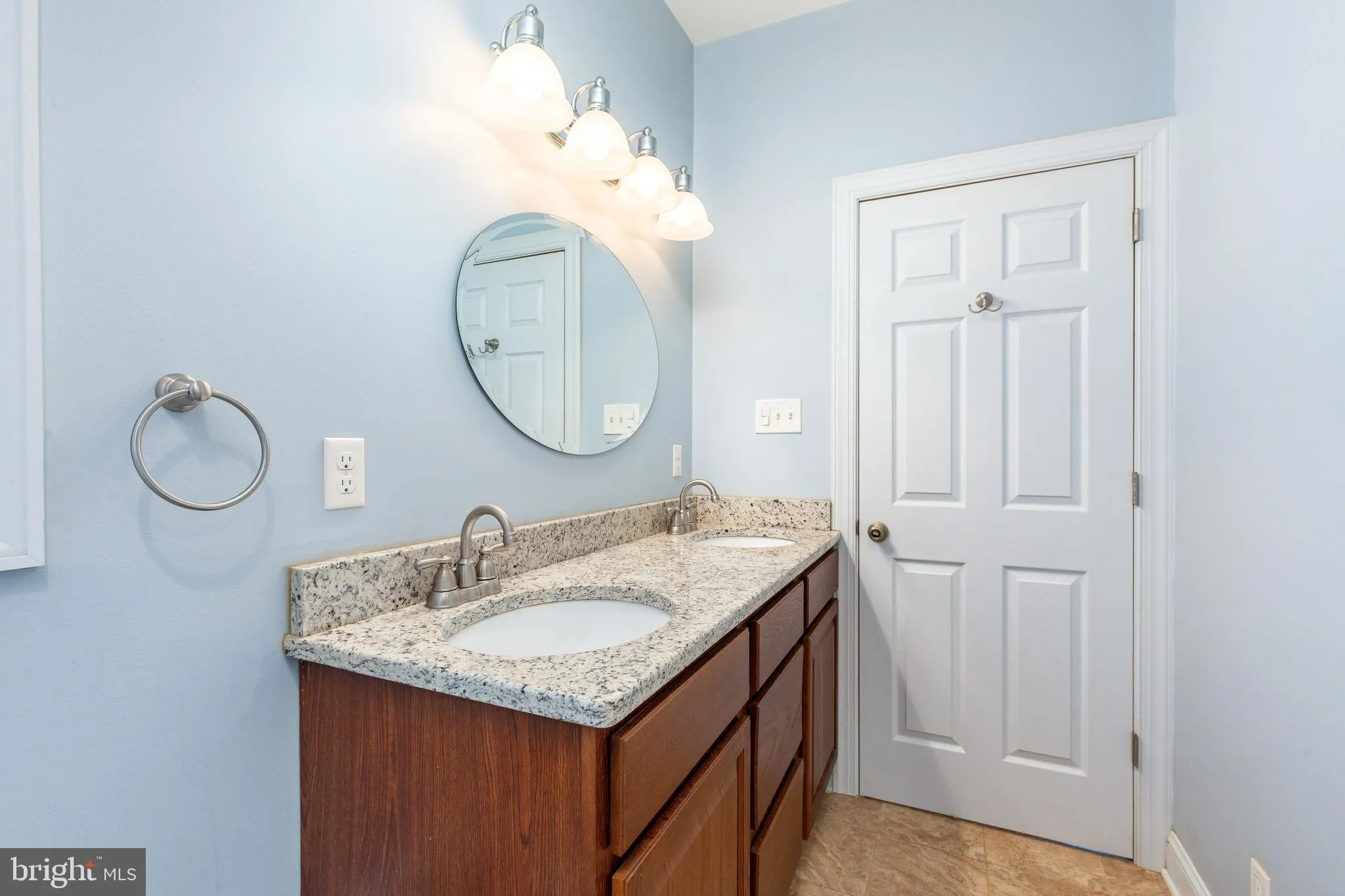 West Chester, Pennsylvania 19380, United States, 3 Bedrooms Bedrooms, ,3 BathroomsBathrooms,Residential,Contingent,111972