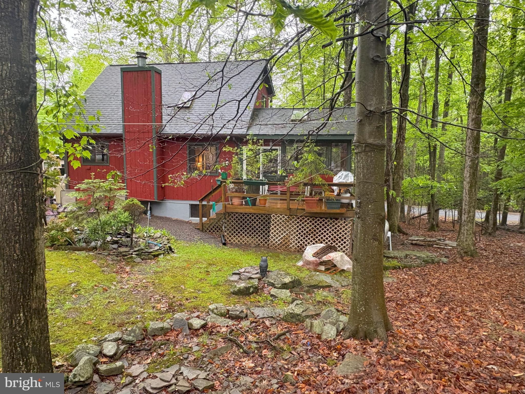 1050 RAINBOW DRIVE