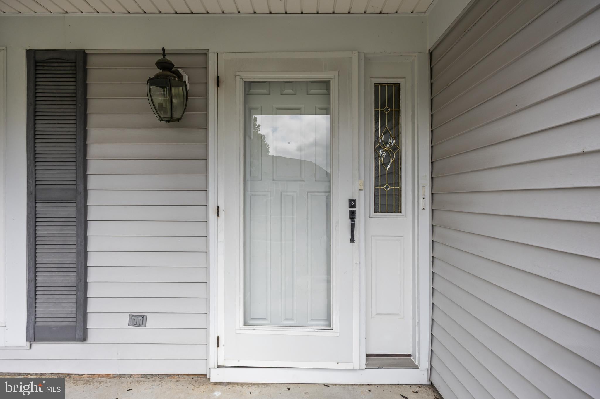 20 NEWBURY DRIVE