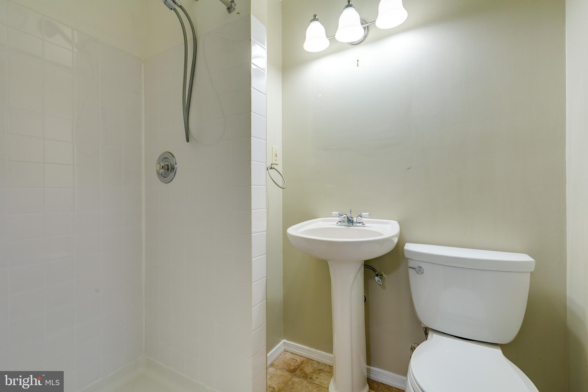 DUDROW - Residential Lease