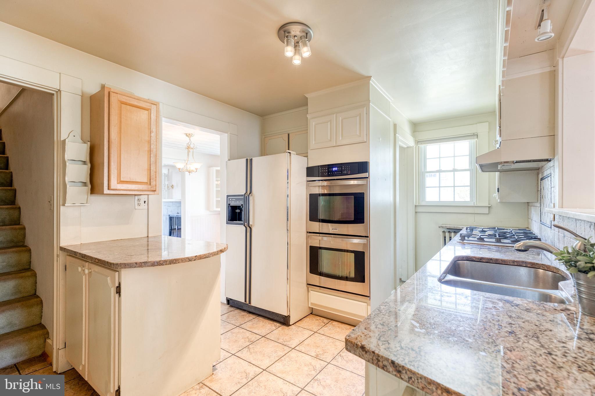 YORK MANOR - Residential