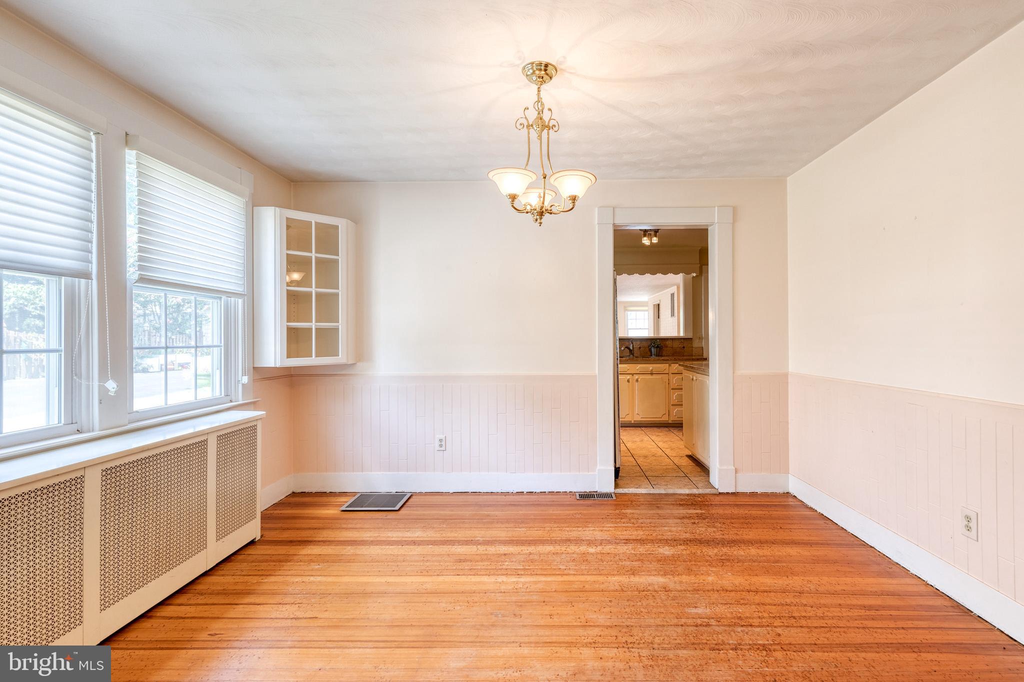 YORK MANOR - Residential